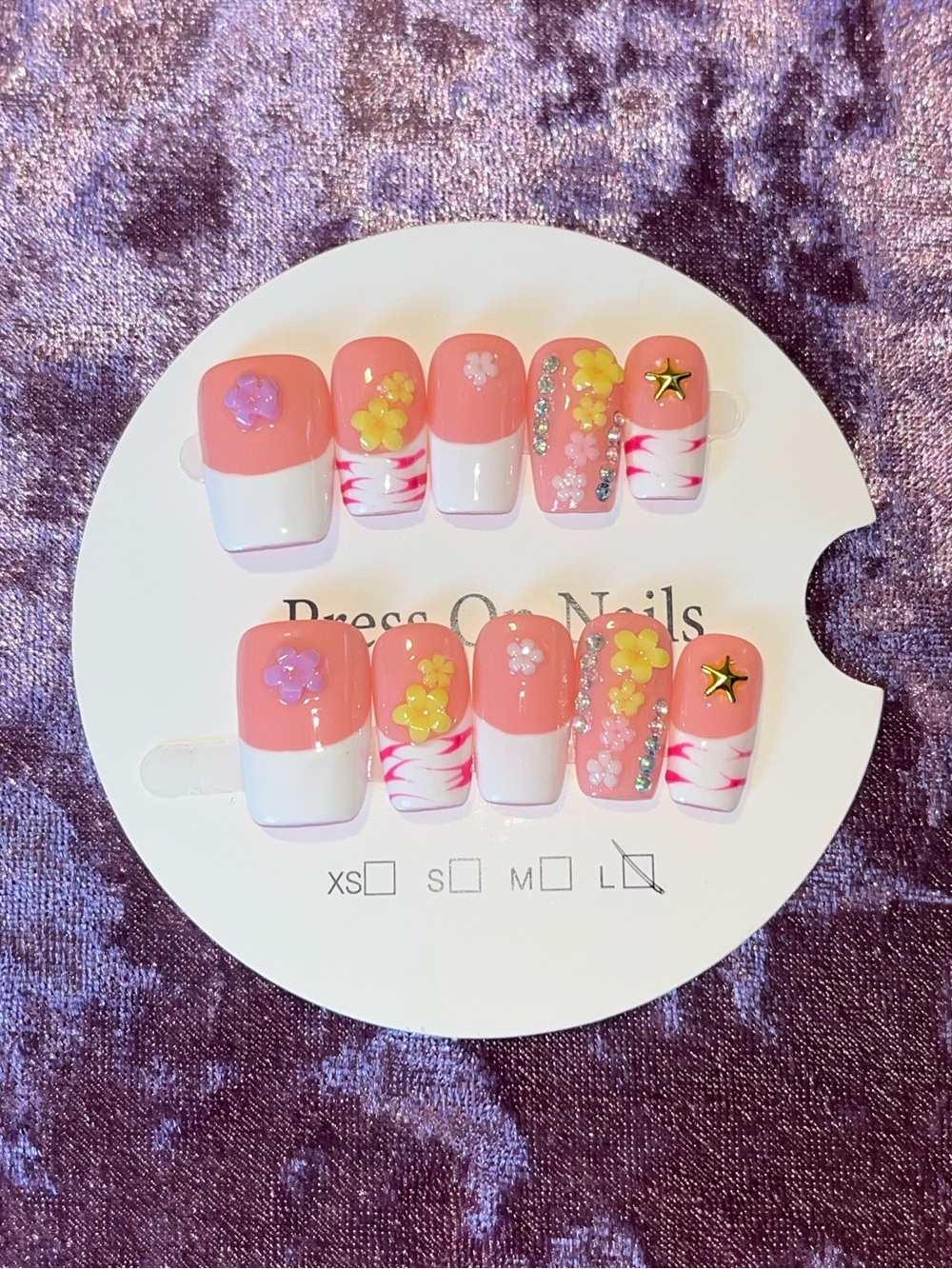 Pink & White Floral Press-On Nail Set